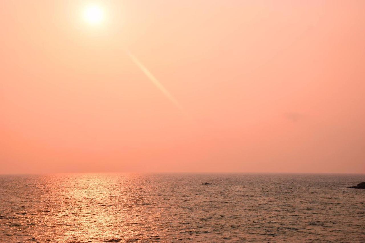 Vijaya Varma Beach Resort Kovalam Exterior foto