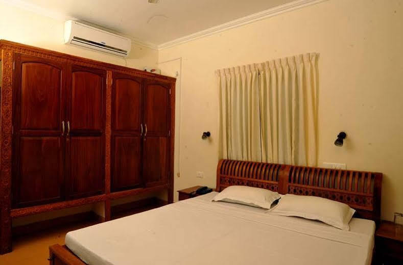 Vijaya Varma Beach Resort Kovalam Exterior foto